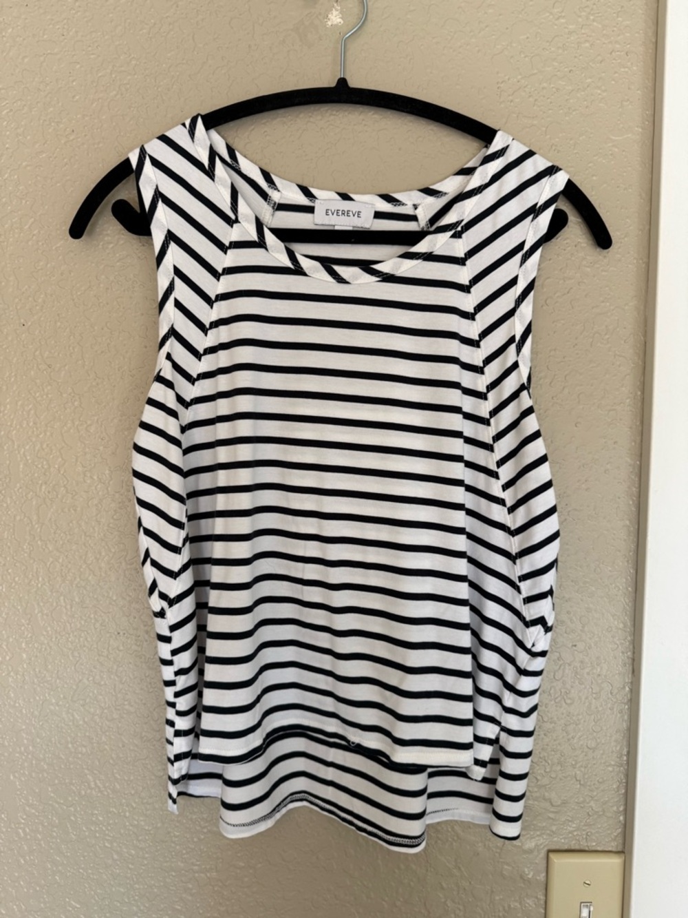 Small Evereve Black & White Striped Sleeveless Top
